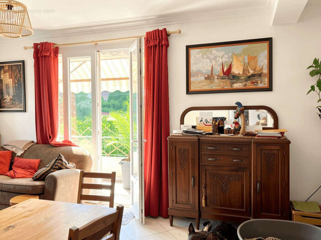 Appartement à LE CANNET