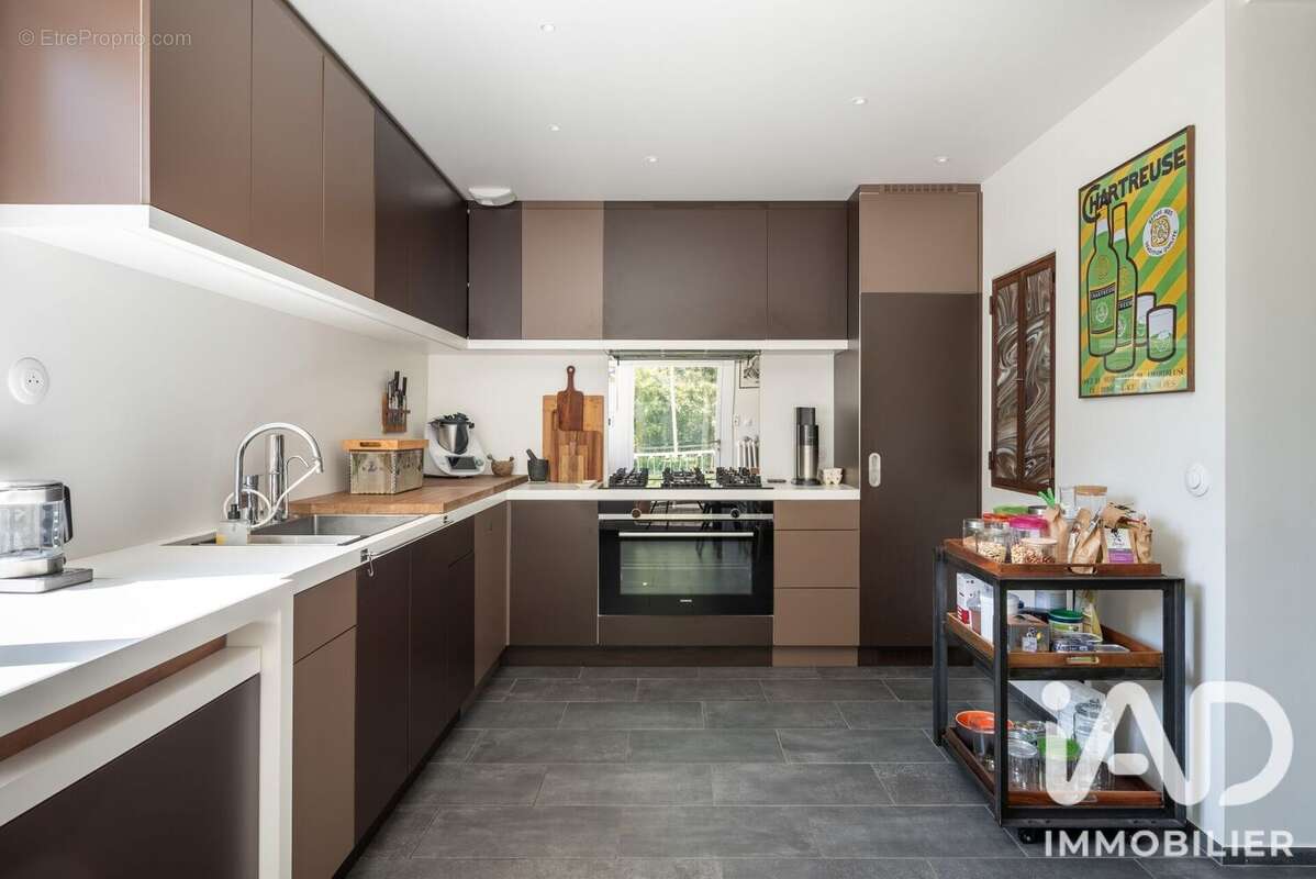 Maison 120 m² à Saint-Martin-Le-Vinoux  - photo 5