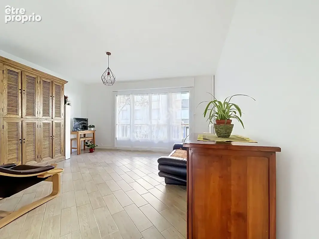 EXCLUSIVITE / NANTES Rond-point de Vannes, Sainte-Thérèse / Appartement  3 pièce(s) 64 m2 / Parking et cave - photo 2
