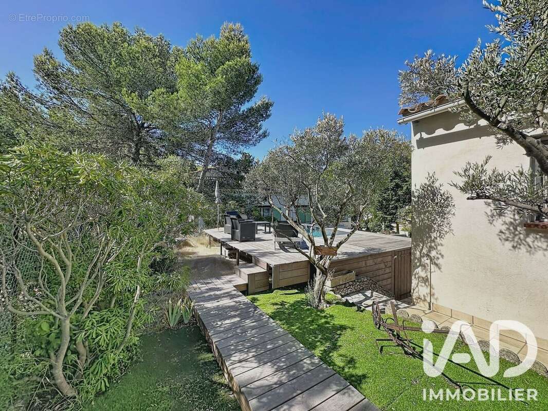 Maison 183 m² à Martigues  - photo 4