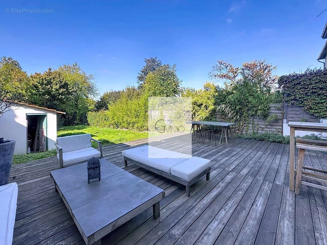 Maison à L'HAY-LES-ROSES