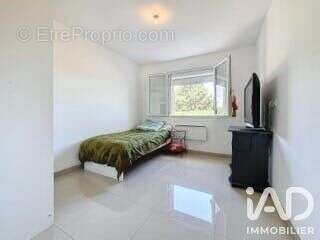 Maison 95 m² à Les Leves-Et-Thoumeyragues  - photo 5