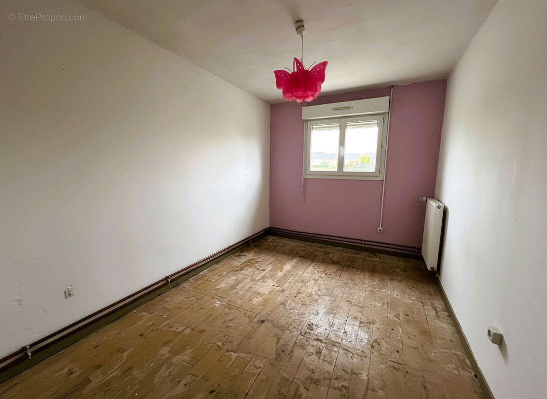 Maison à CHAMPROND-EN-GATINE