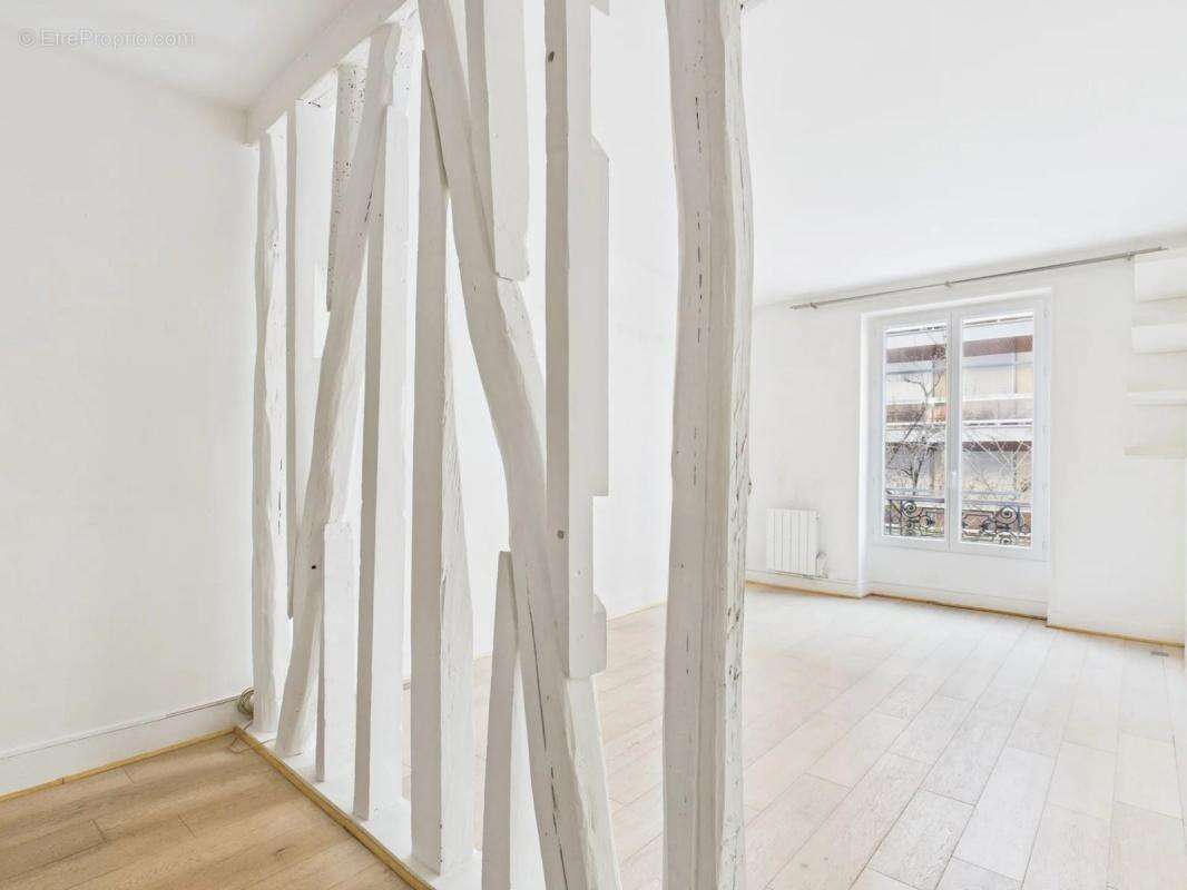 Appartement à PARIS-18E