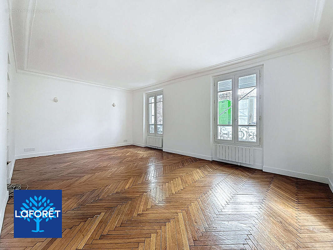 Appartement à PARIS-15E
