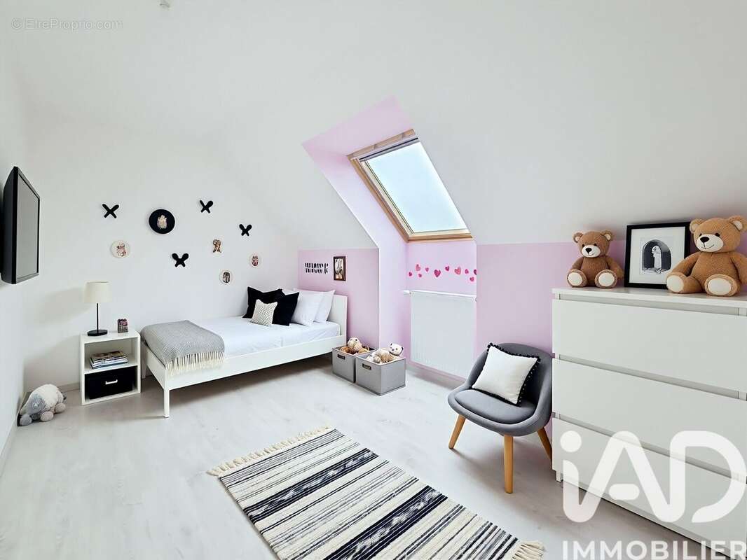 Photo 8 - Maison à NOGENT-LE-ROI