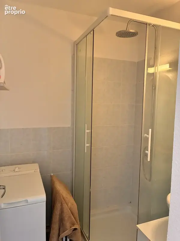 GRUISSAN, RIVE DROITE, EN EXCLUSIVITE, Appartement de type 2 avec terrasse VUE PORT + place de parking privati - photo 9