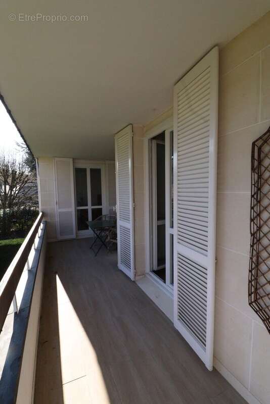 Appartement à LOUVECIENNES