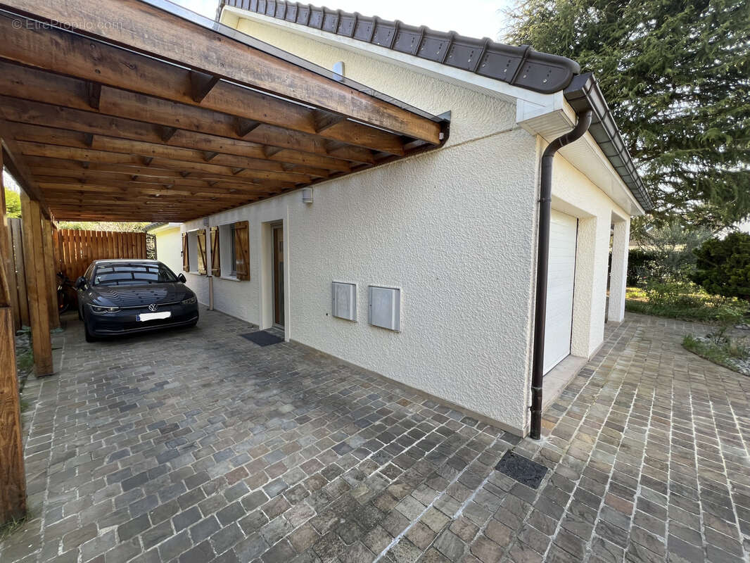 Maison à PONTAULT-COMBAULT