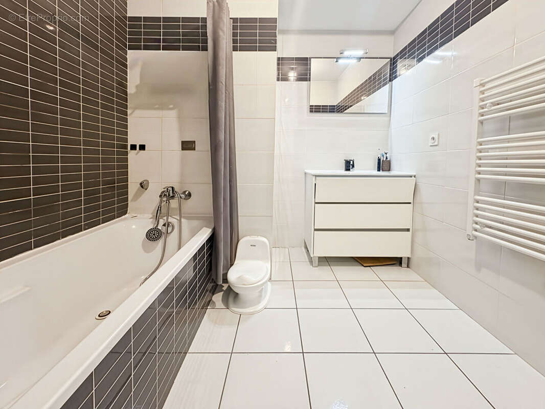 Appartement à SEPTEME