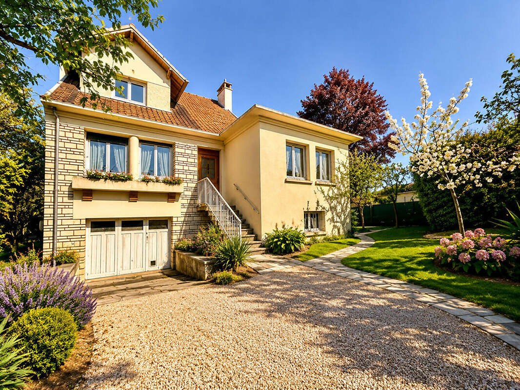 Maison à CONFLANS-SAINTE-HONORINE