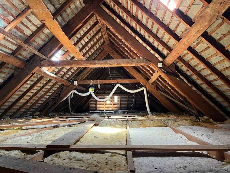 Maison à LUS-LA-CROIX-HAUTE