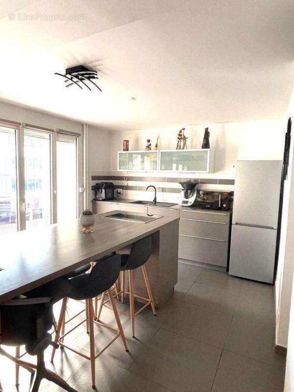 Appartement à SAINT-ETIENNE