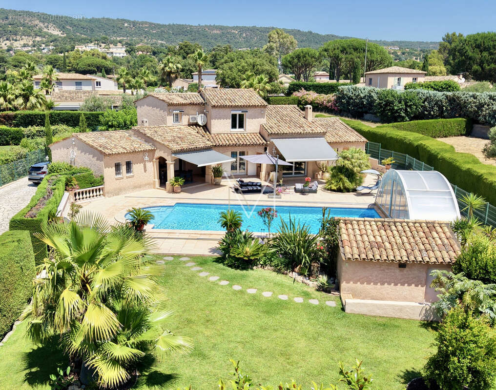 Maison à PLAN-DE-LA-TOUR
