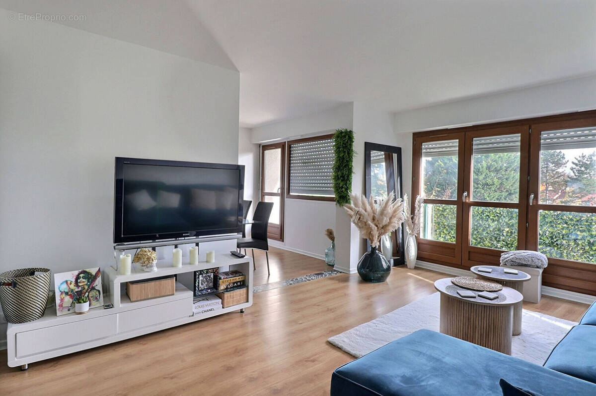 Appartement à SAINT-OUEN-L'AUMONE