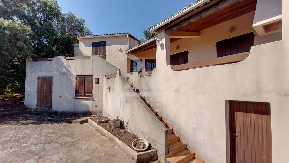 Maison à PORTO-VECCHIO