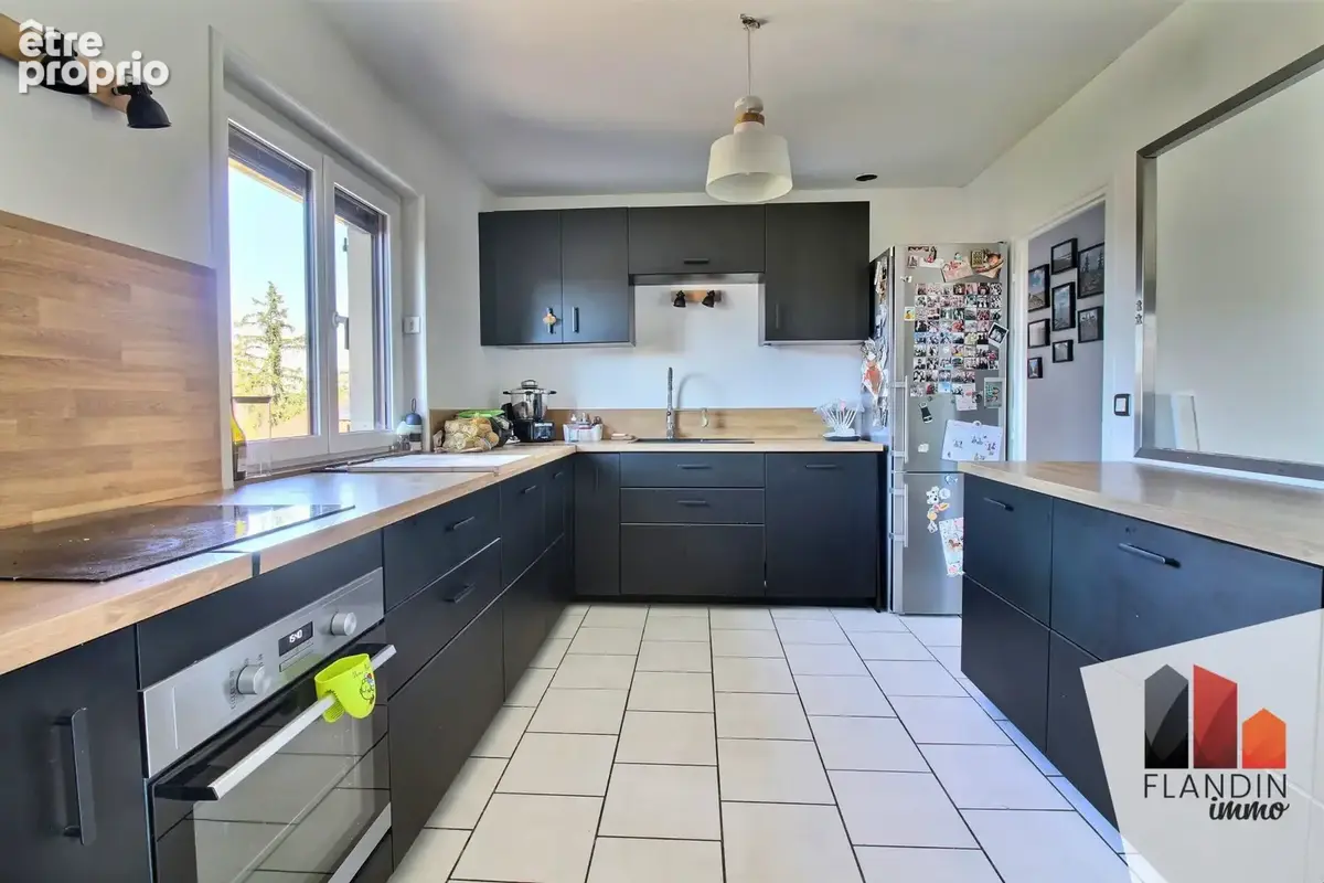 Appartement 88 m² à Vernaison  - photo 5