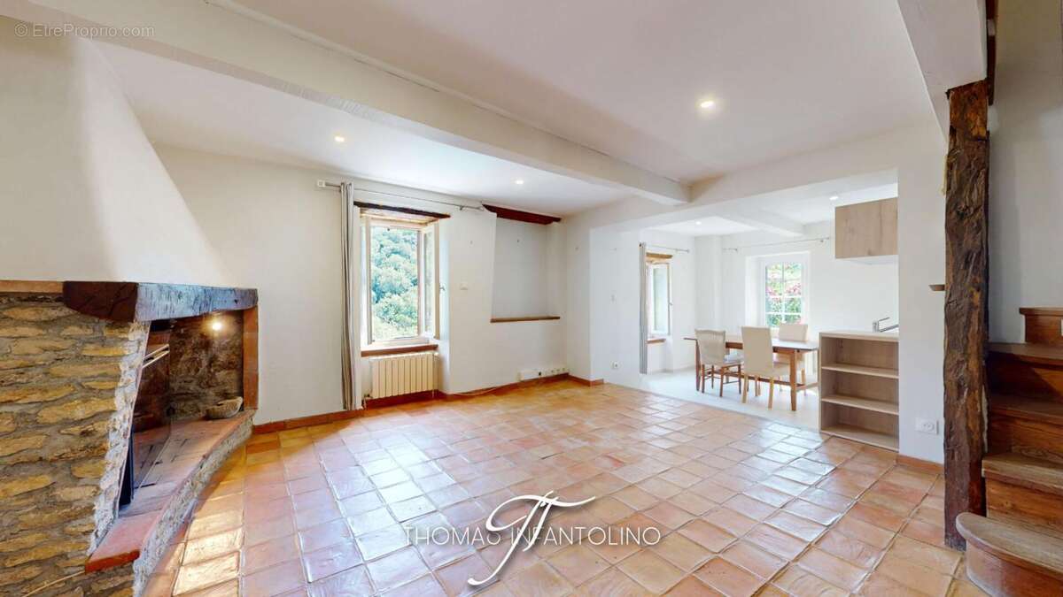 Maison en pierre entierement rénovée - vue dégagée - photo 5