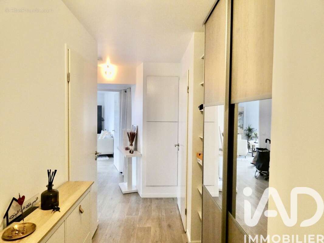 Photo 2 - Appartement à ARGENTEUIL