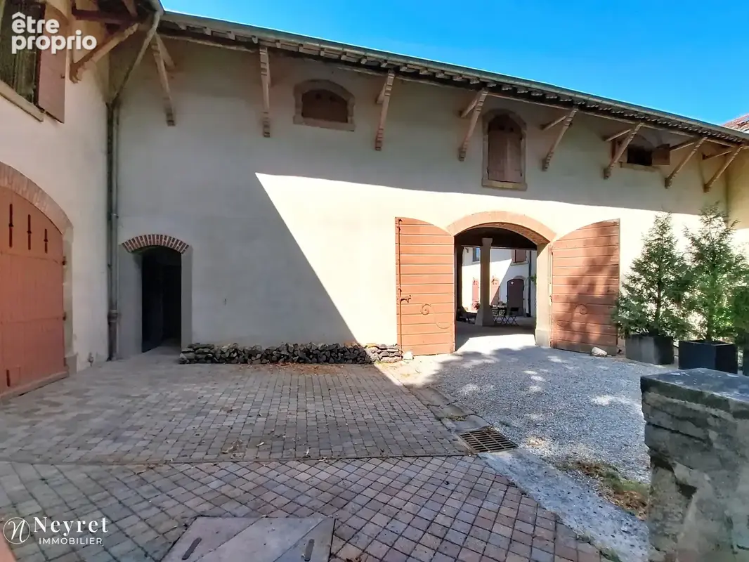 Rare, dans maison vigneronne de caractère , appartement de de 11 pièces de 210 m2 avec jardin et piscine - photo 4