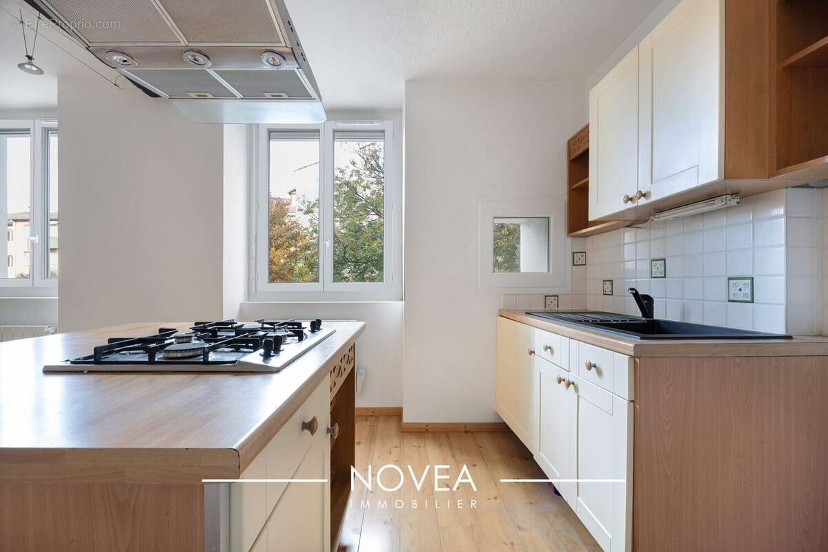 Appartement à SAINT-ETIENNE