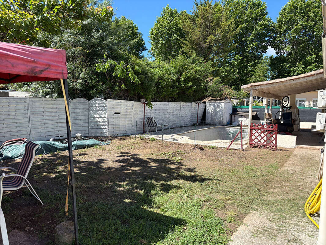 Maison Saint Couat D'Aude 81 m2, 4 faces, 2 chambres + piscine - photo 3