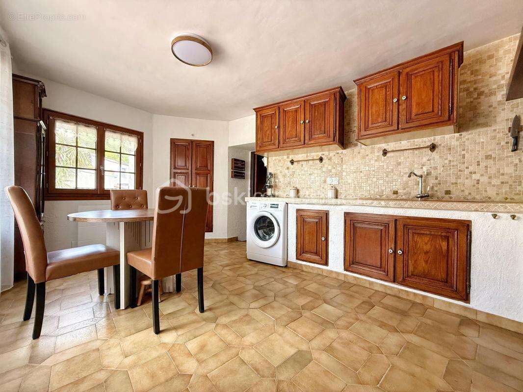 Maison de caractère r+2 – 140 m² – 7 pièces – t3 indépendant – charme & rentabilité - photo 8