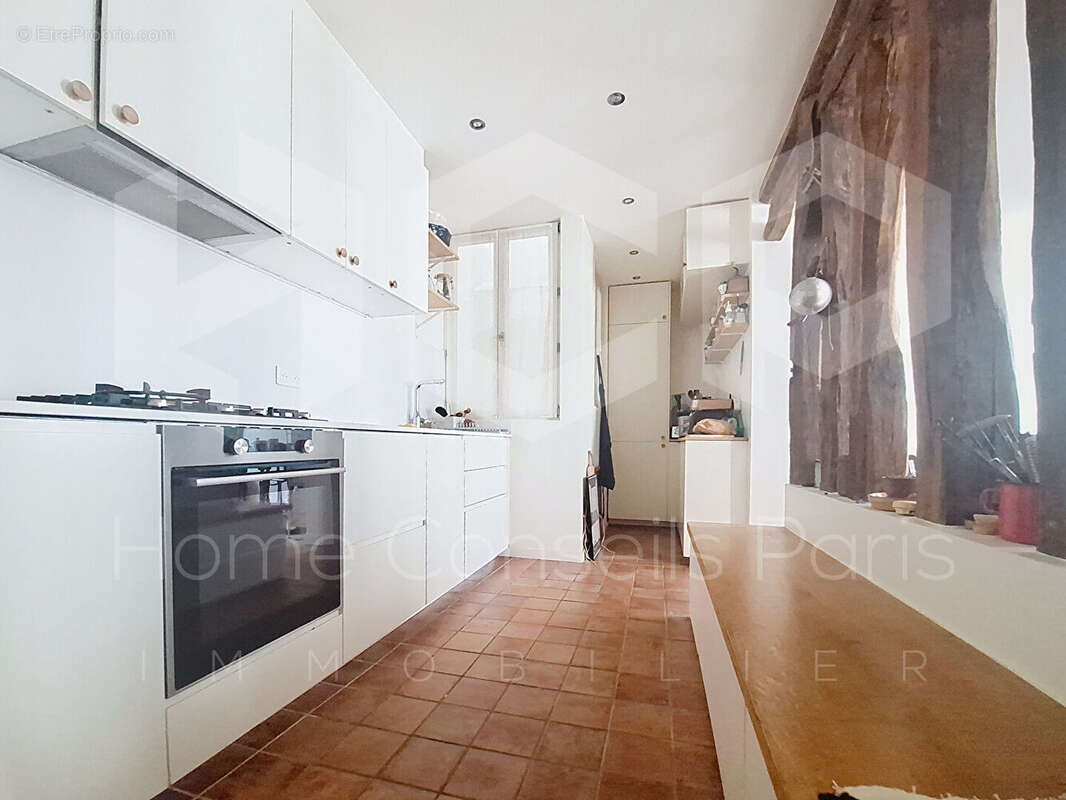 Appartement à PARIS-20E