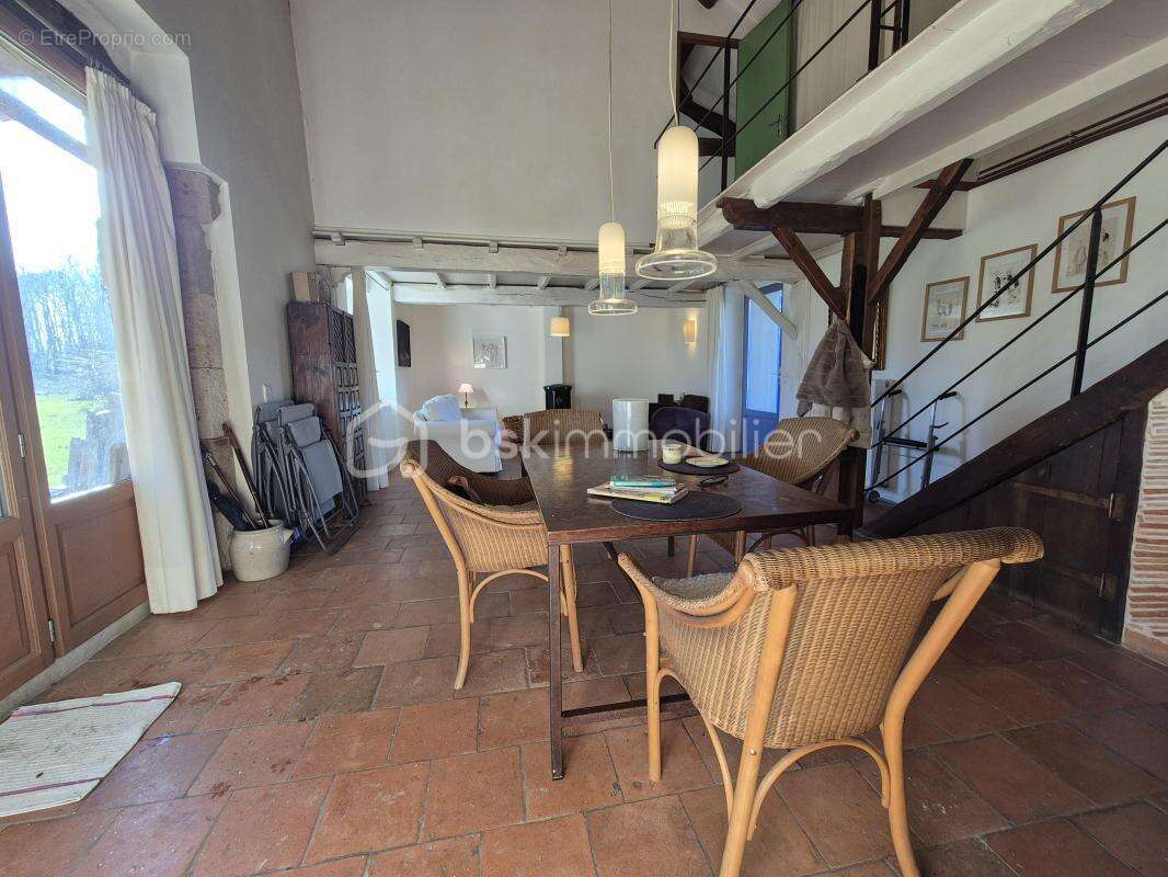 Maison à AUVILLAR