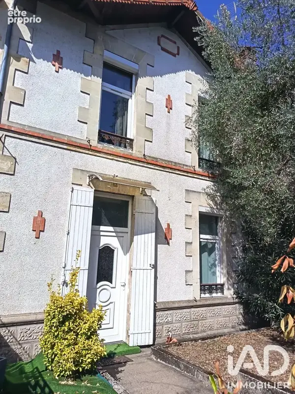 Photo 1 - Maison à SAINT-MEDARD-DE-GUIZIERES