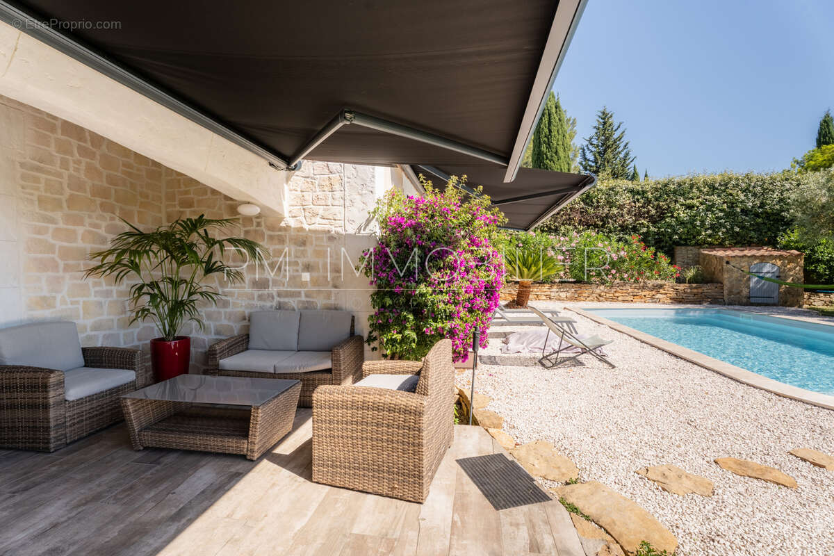 Maison à LE CASTELLET