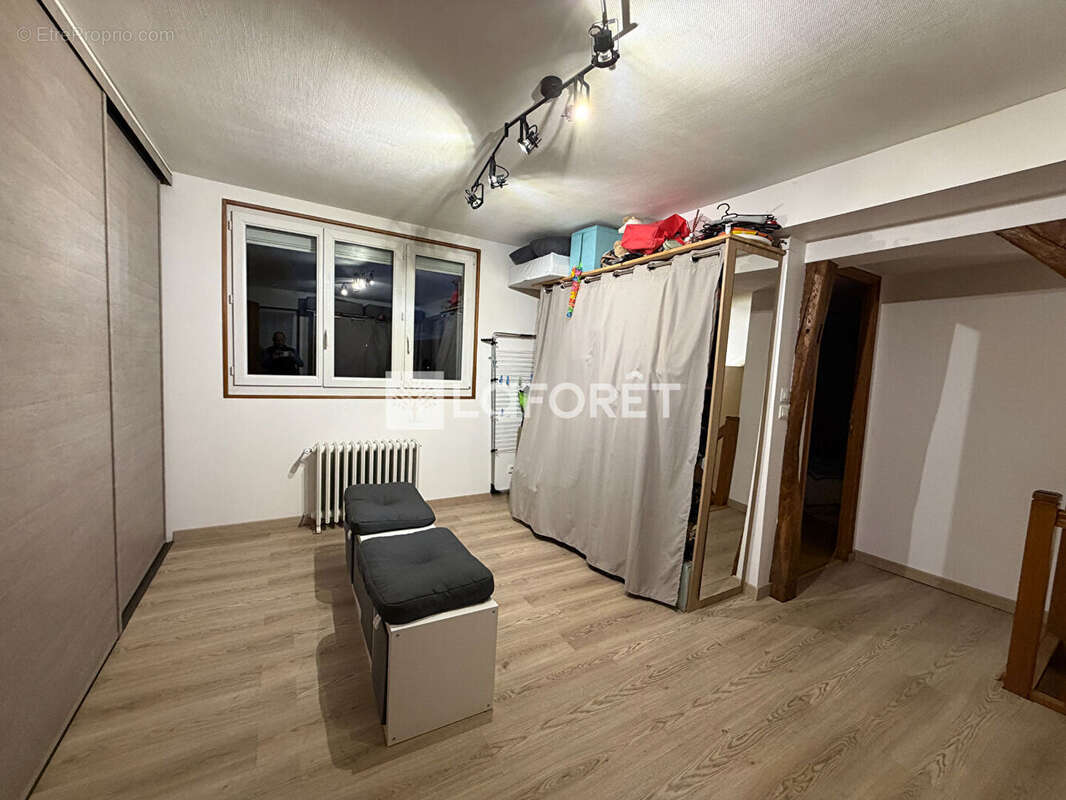 Maison à SAINT-NICOLAS-DE-LA-TAILLE