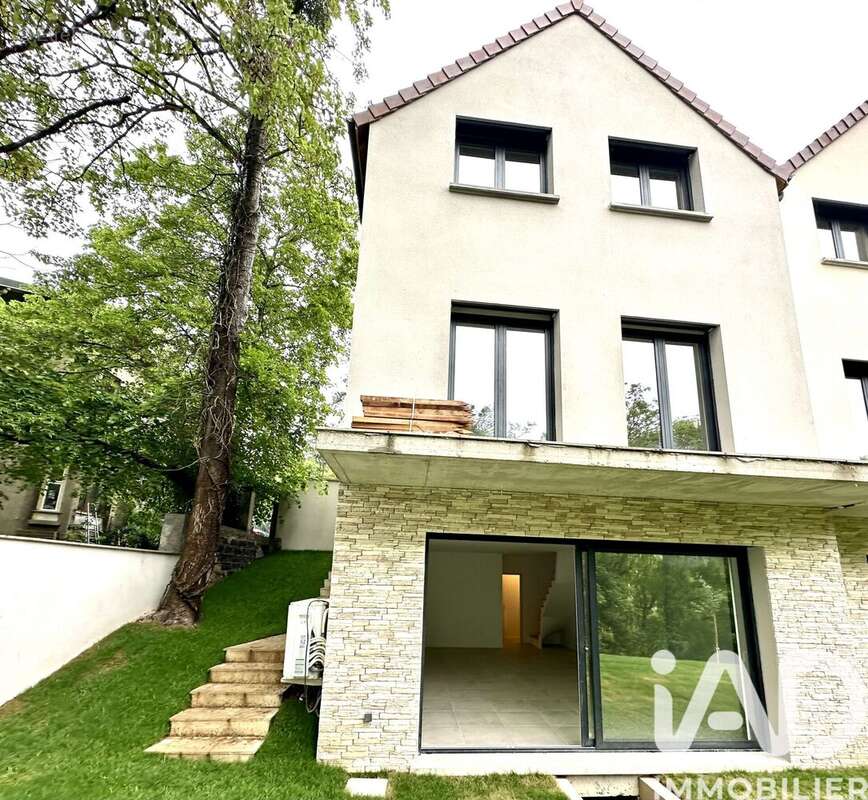 Photo 2 - Maison à LA CELLE-SAINT-CLOUD