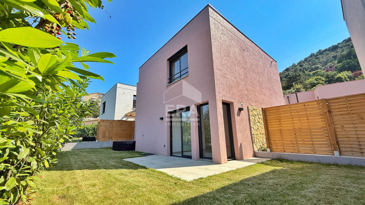 Maison à LA TURBIE