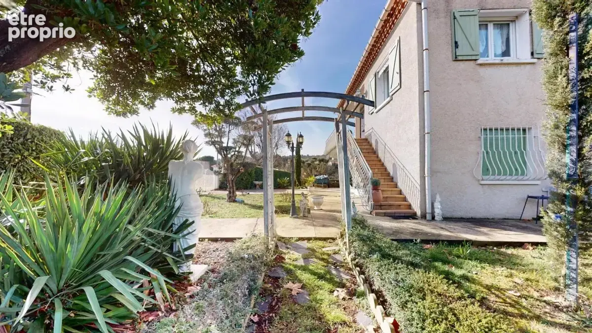 5 minutes carcassonne! villa 4 faces sur 2300m² de terrain clos - photo 3