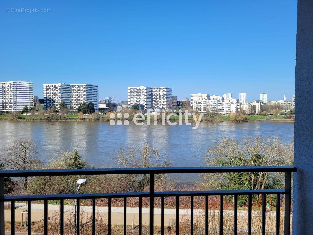 Appartement à SAINT-SEBASTIEN-SUR-LOIRE