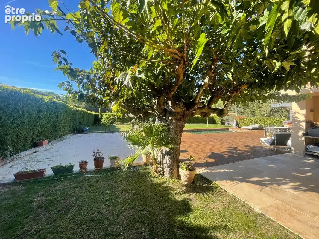 A vendre sanary sur mer 83110 arriere pays superbe villa familiale au cour d un environnement campagne - photo 10