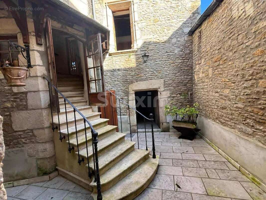 Appartement à NOYERS