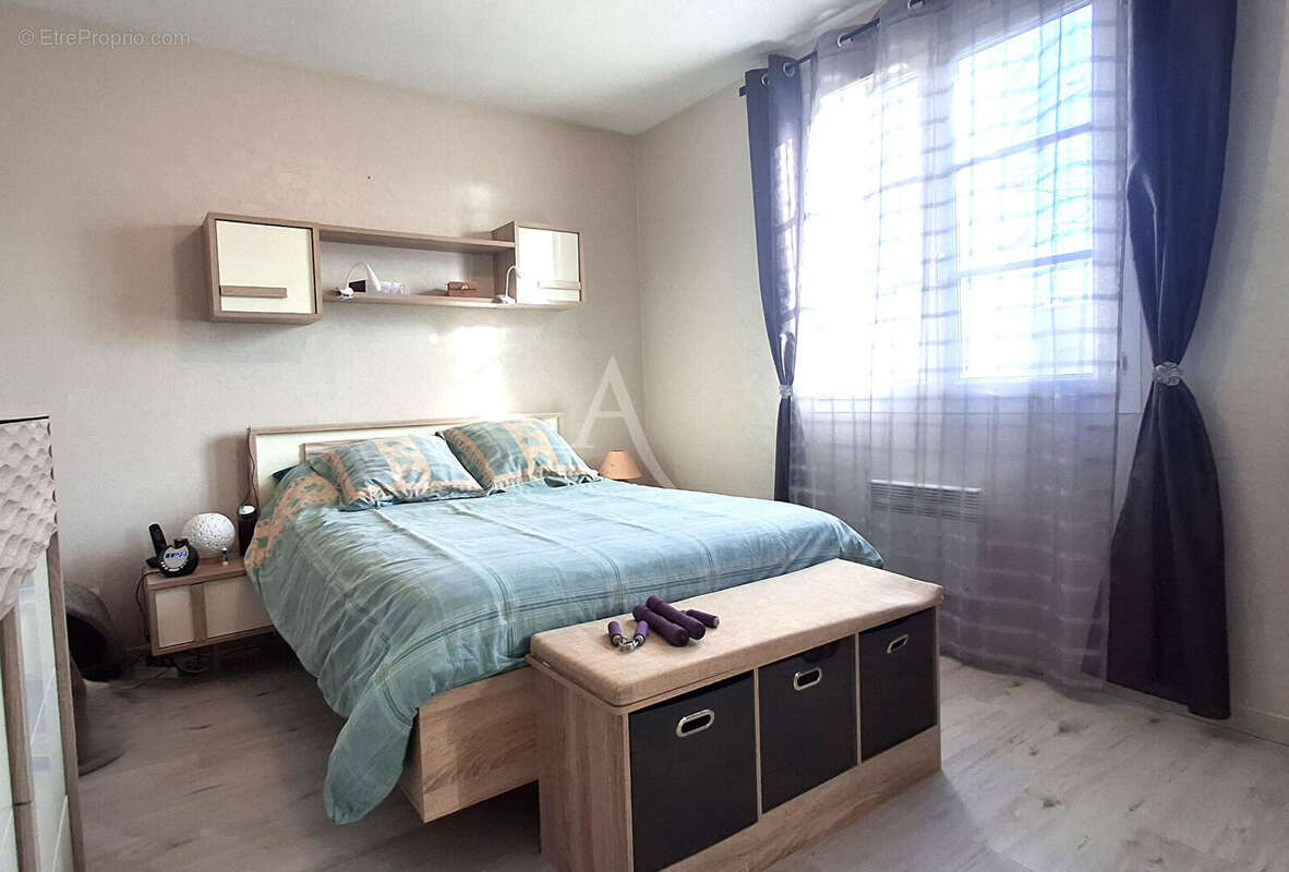 Maison à SAINTE-SOULLE