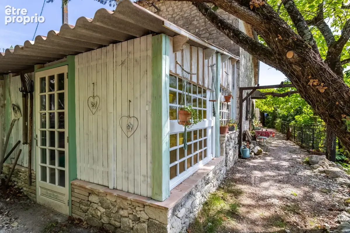 Maison de campagne avec piscine, annexe, dépendances et garage - photo 25