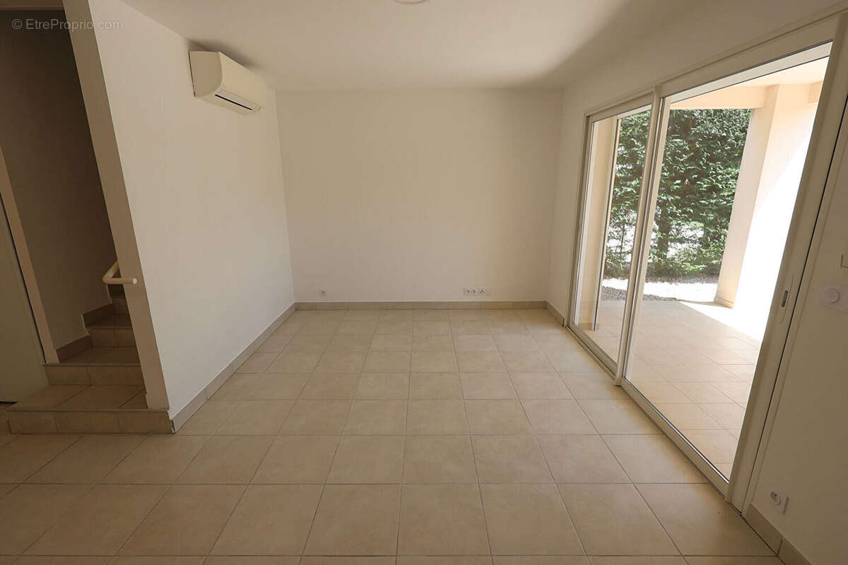 Villa Speracedes 5 pièce(s) 95 m² avec jardin - photo 9