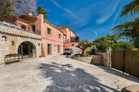 Maison à MOUGINS