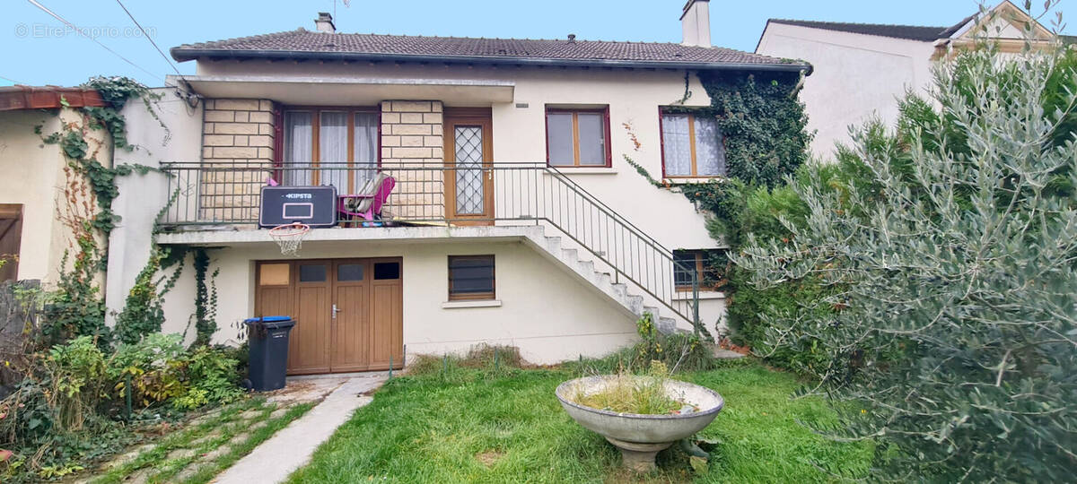 Maison à MITRY-MORY