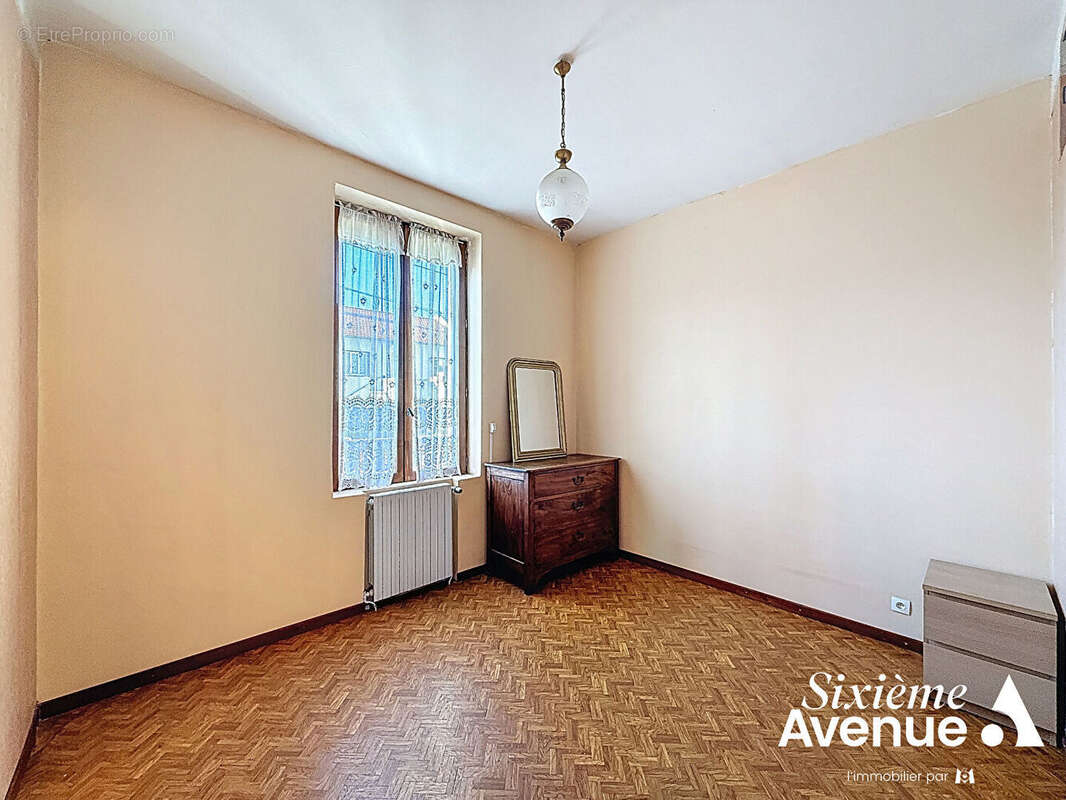 Appartement à LYON-8E