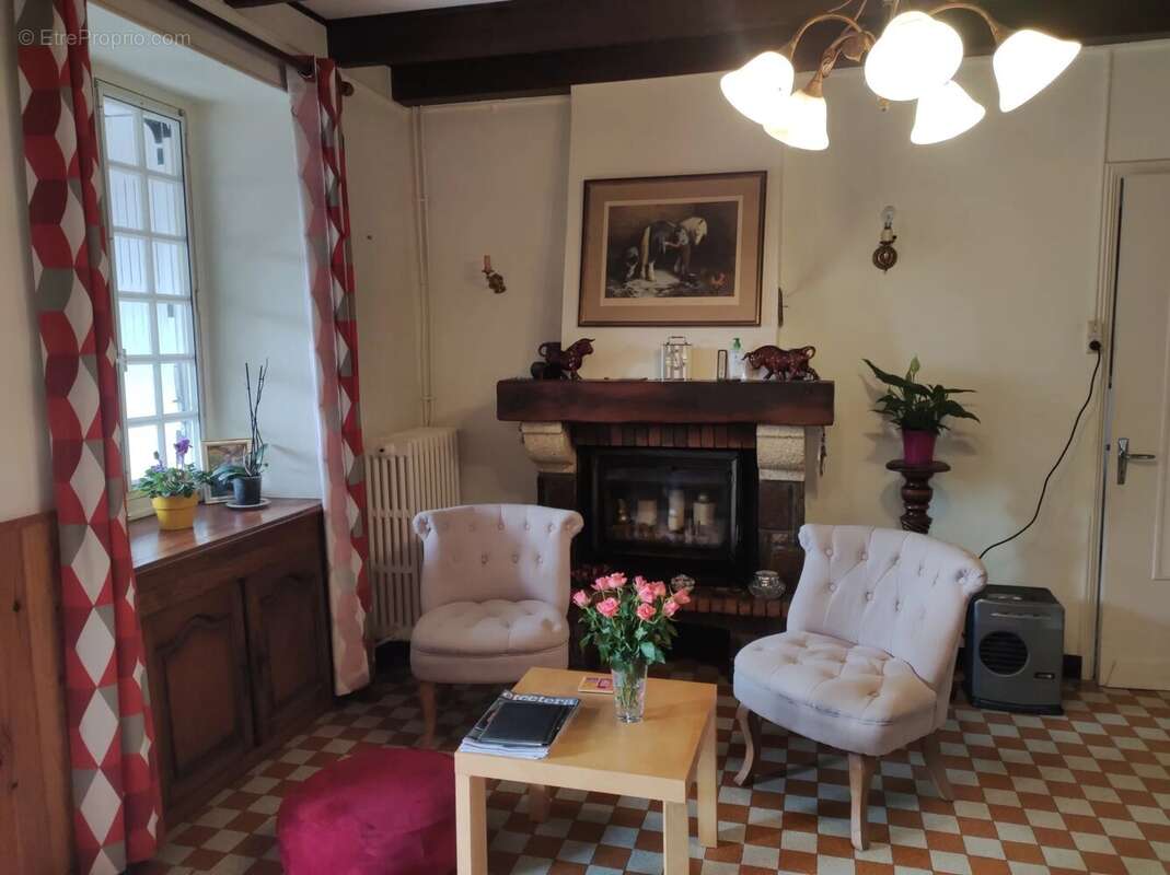 Maison de plain-pied avec dépendances - photo 3