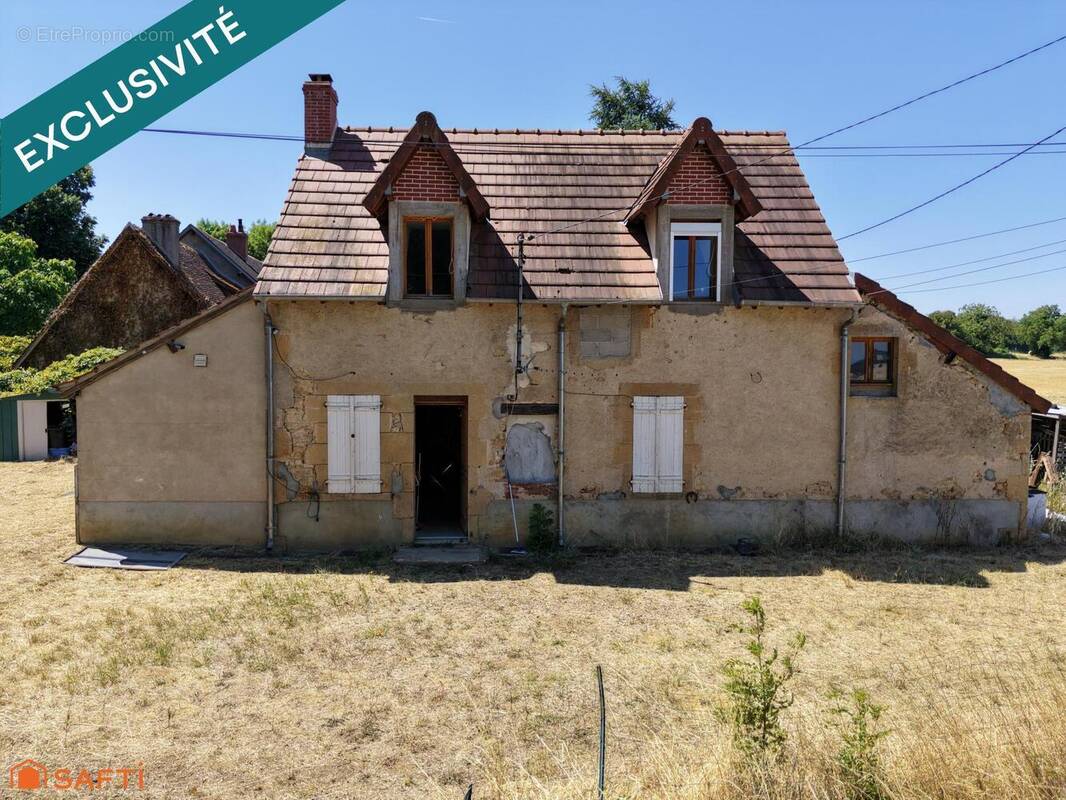 Photo 1 - Maison à SAINT-HILAIRE-DE-GONDILLY