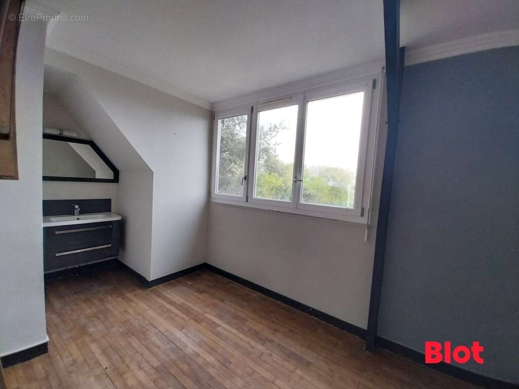 Maison à CHATEAUNEUF-D'ILLE-ET-VILAINE