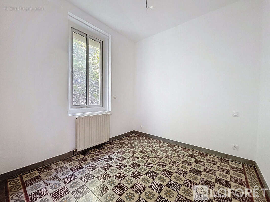 Maison Orange Centre 80 m², 3 chambres, et garage et jardin 590 m² - photo 8