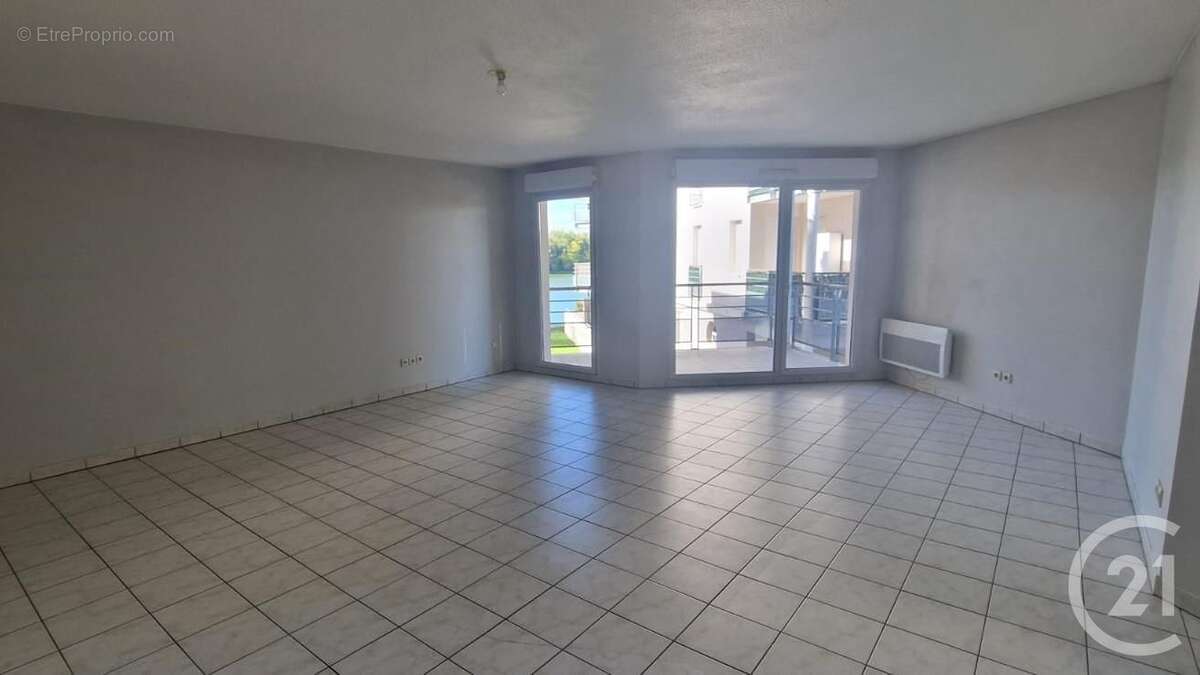 Appartement à JASSANS-RIOTTIER