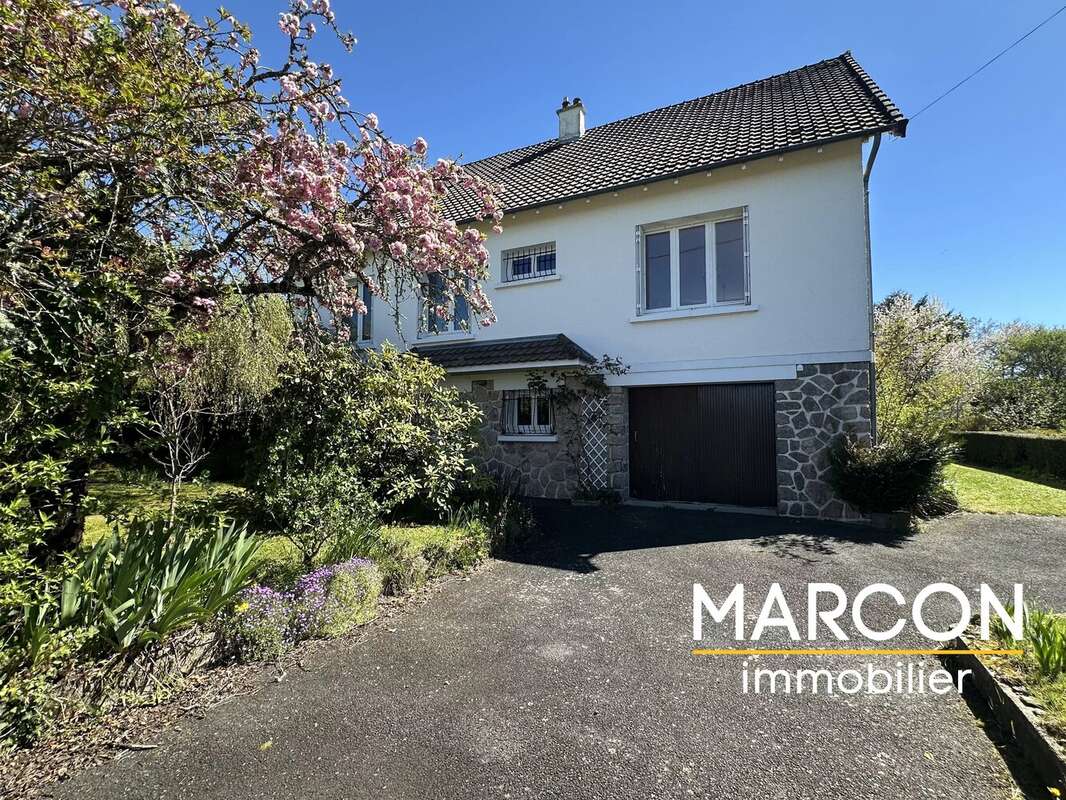 Maison à LA SOUTERRAINE